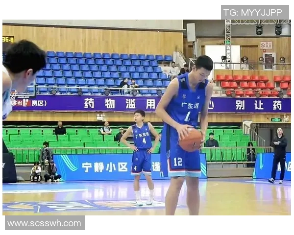 广东宏远半决赛对决深圳队全力以赴争夺总决赛席位的精彩战役