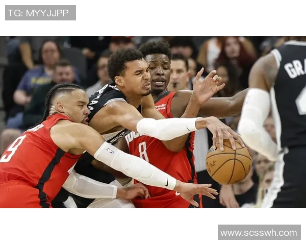 火箭队与马刺队季后赛第六场激战回顾与精彩瞬间分析